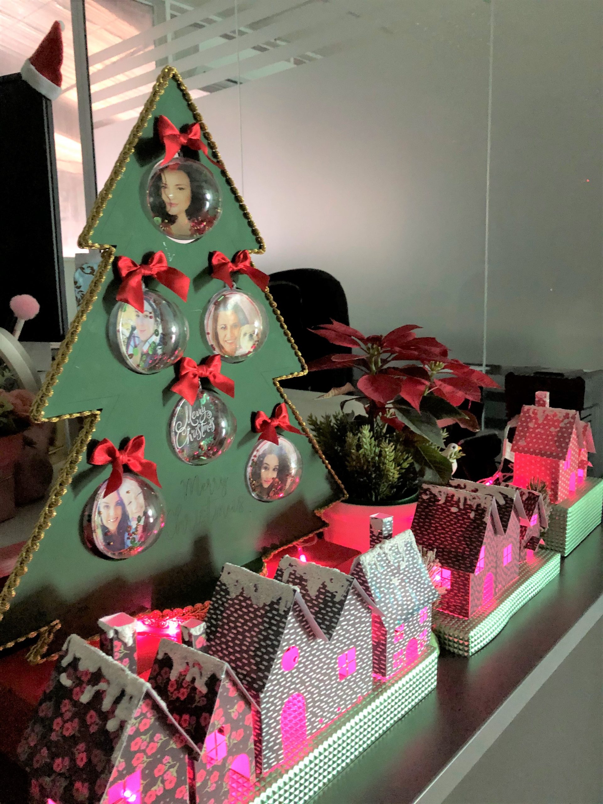 Molde Árvore de Natal para Esferas de acrílico com 6,5 cm - Angelinne Molde Árvore de Natal para Esferas de acrílico com 6,5 cm - Angelinne