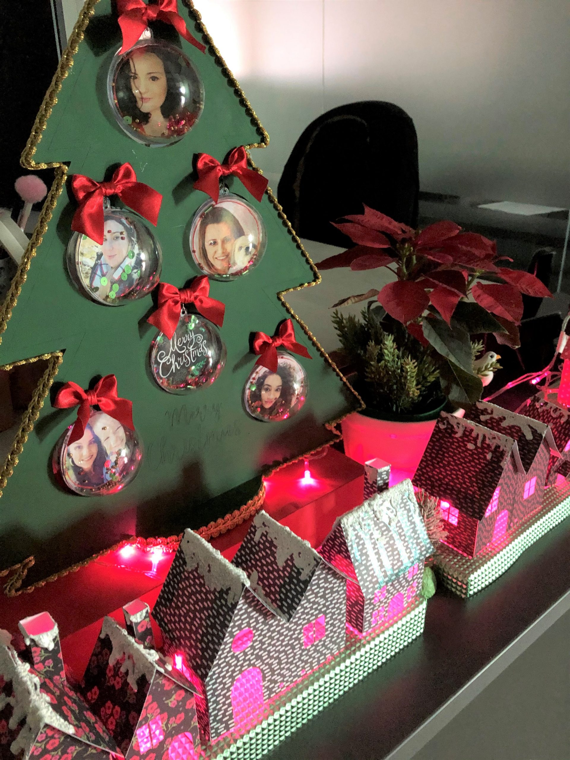 Molde Árvore de Natal para Esferas de acrílico com 6,5 cm - Angelinne Molde Árvore de Natal para Esferas de acrílico com 6,5 cm - Angelinne